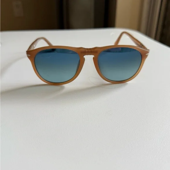 Persol 9649S901S3 Ambra Wayfarer blue polarized lenses - Picture 2 of 2